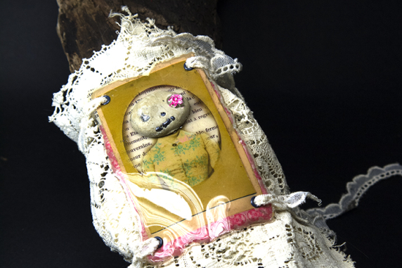 adjustable bracelet Day of the Dead skully with pink flower eye