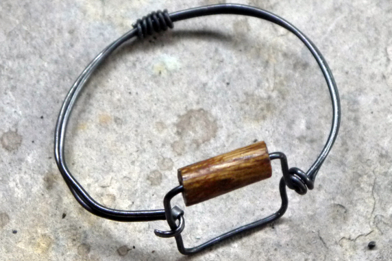 wooden bead accent Steel wire wooden bead square bangle