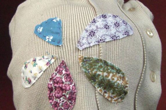 Stitched flower slouch hat Tan sweater hat