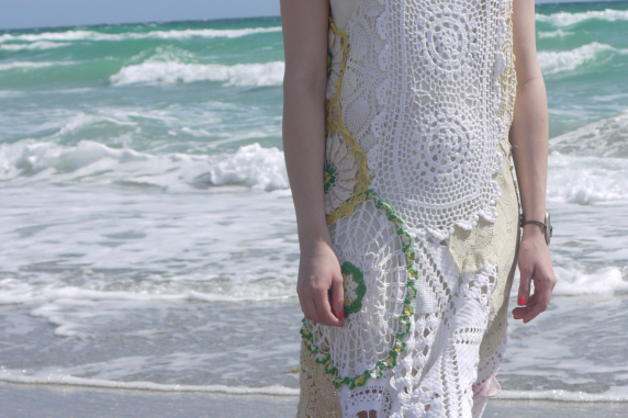 Asymmetric hemline Feminine