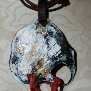 Textures with enamels 