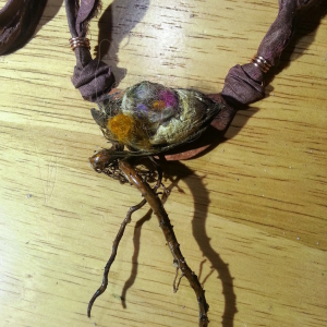 Resin pod with embedded fibers on copper 